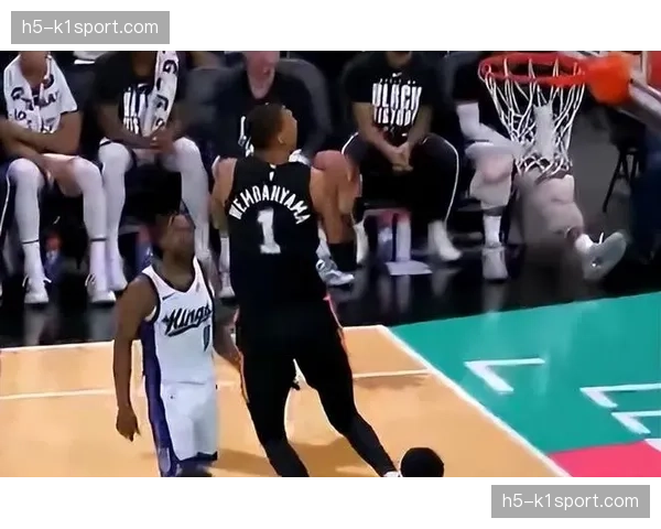 国王击败开拓者，福克斯得到40分，球队结束四连败