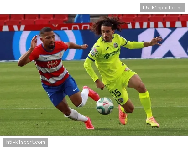 格拉纳达2-2西班牙人,主队补时阶段绝平,拿到宝贵一分